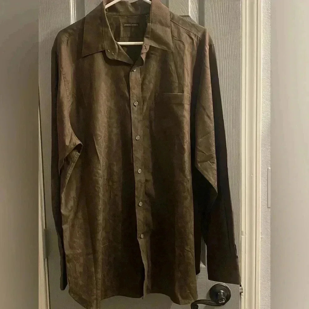 Mens Structure button up long sleeve with pocket in brown with a paisley design
